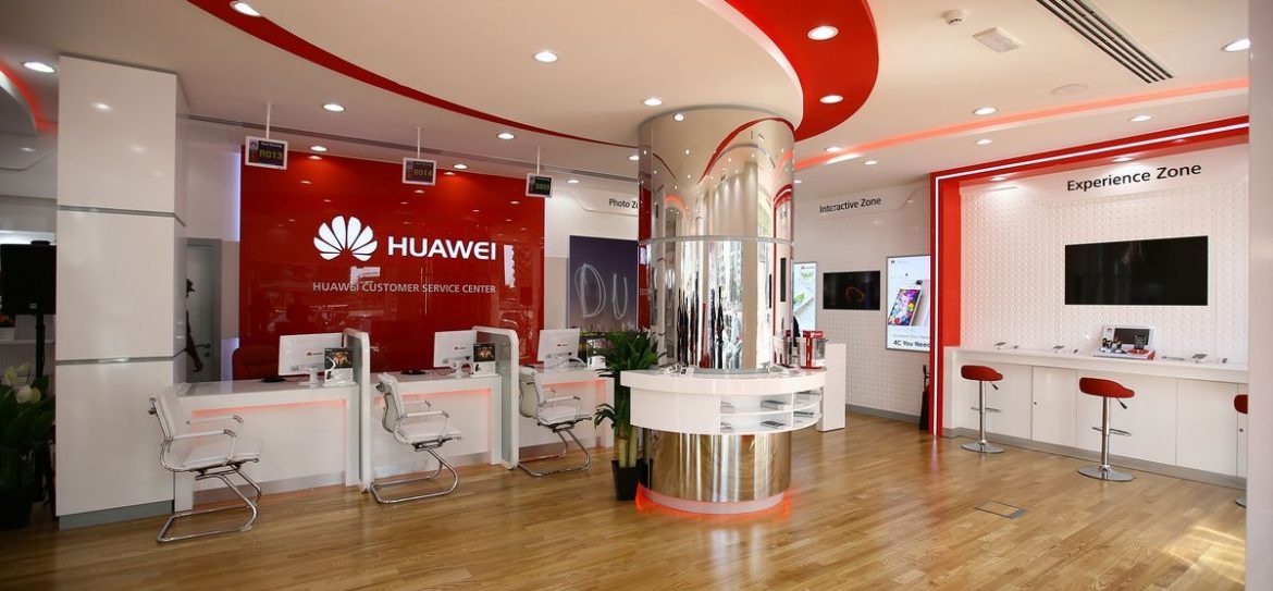 Компания Huawei запускает в России систему бесконтактной оплаты Huawei Pay