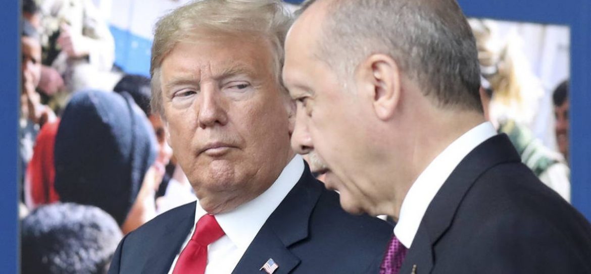 Белый дом не подтвердил разговор Трампа и Эродогана по Сирии