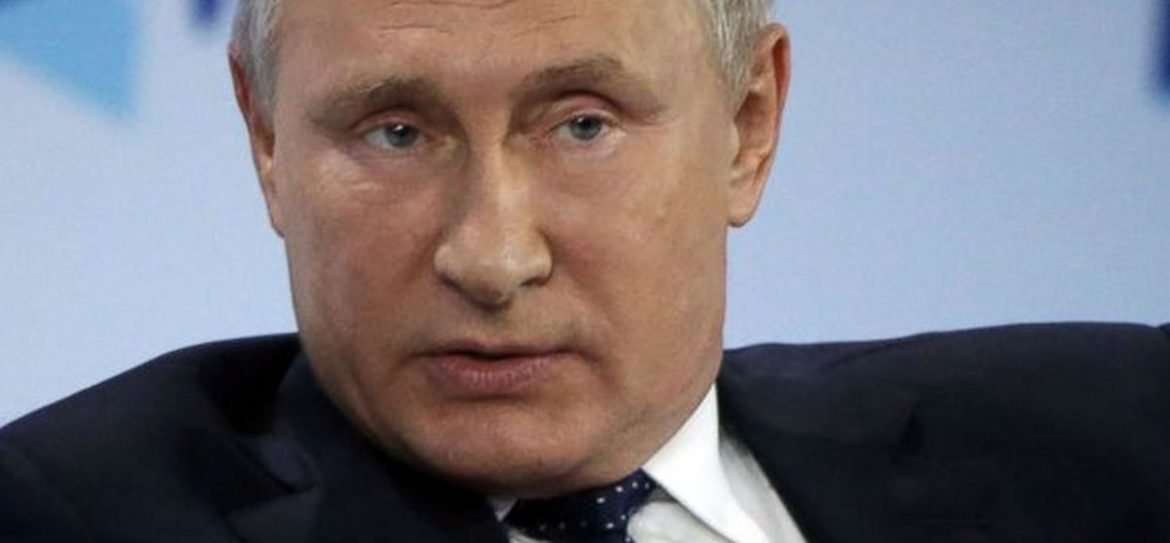 Путин повысил МРОТ на 2 доллара