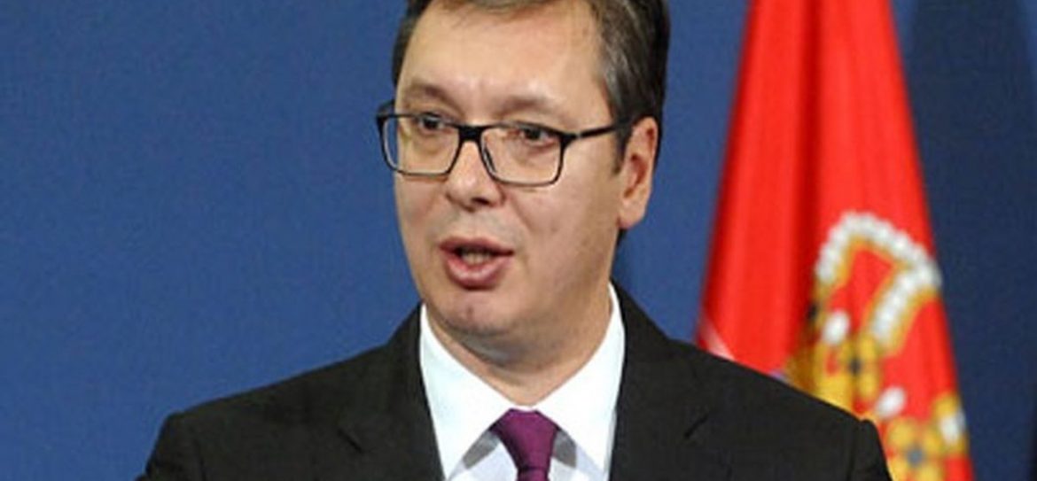 Сербы требуют отставки Вучича