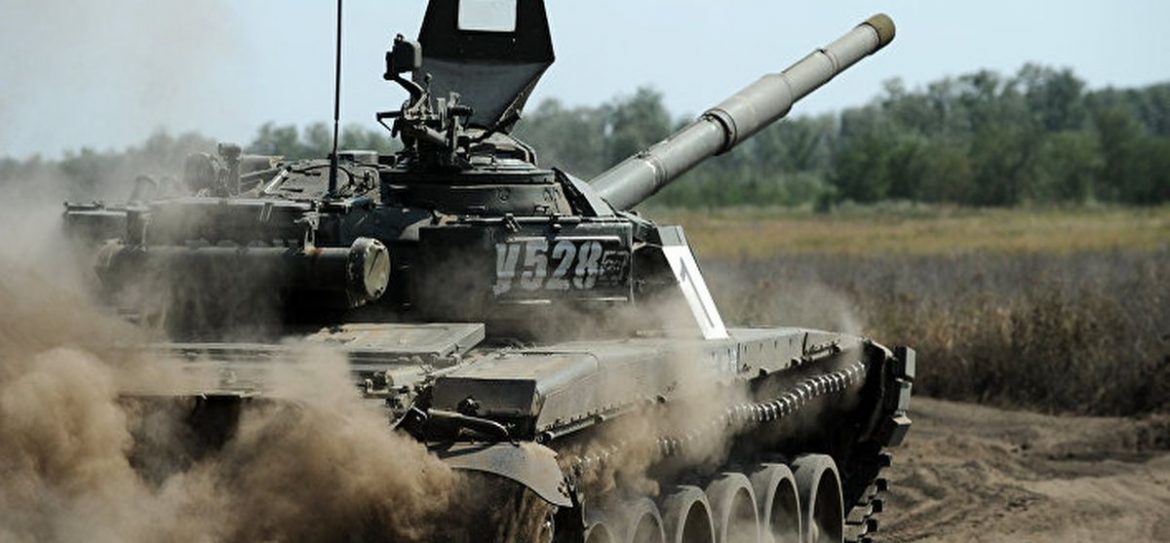 Российские танки Т-72 показали на параде в Лаосе