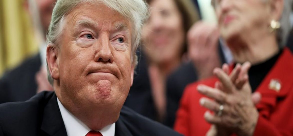 Трамп вводит чрезвычайное положение в США