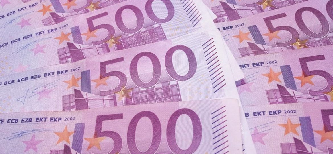 ЕЦБ принял решение сохранить базовую ставку на рекордно низком уровне 0%