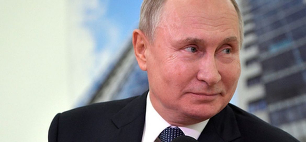 Путин во второй раз за день подверг критике поведение главы Татарстана
