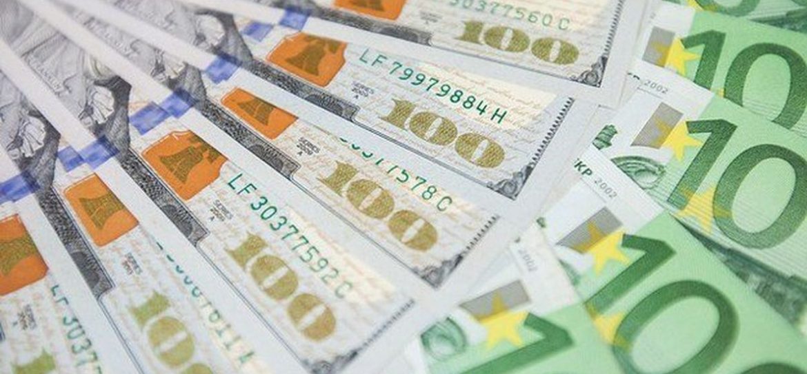 Россия заняла первое место в мире по распродаже долларовых активов в 2018 году