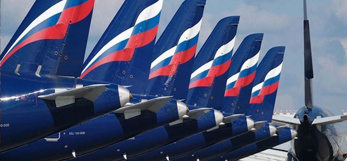 В аэропортах Москвы отменили и задержали 100 рейсов