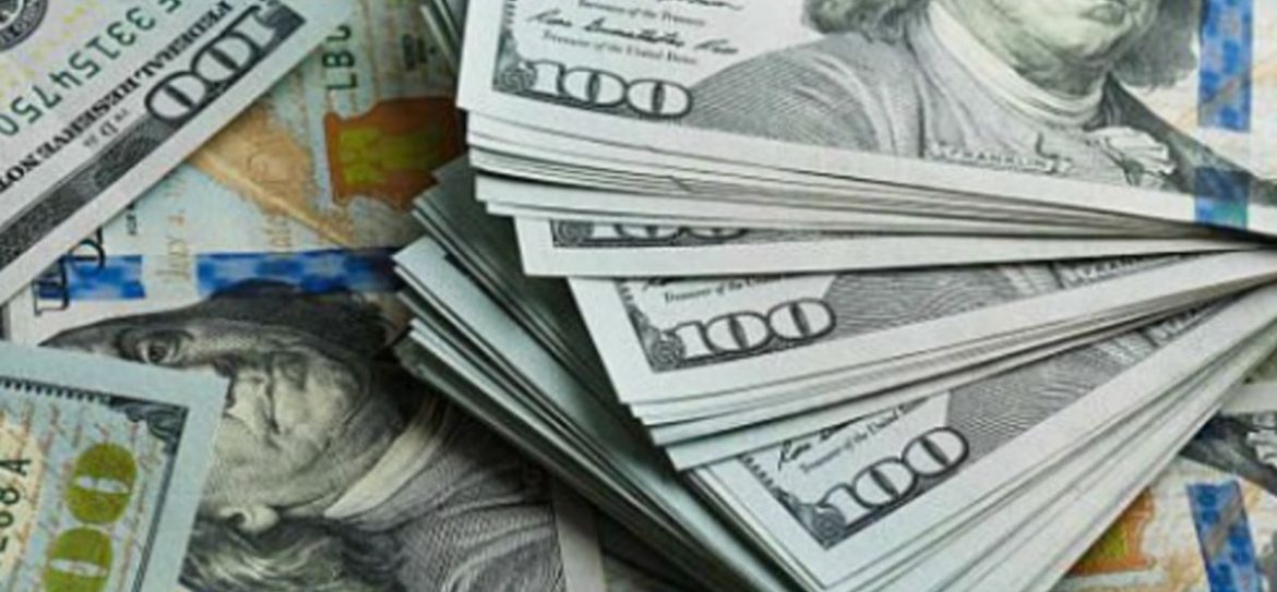 Впервые в истории индекс Мосбиржи поднялся выше 2700 пунктов