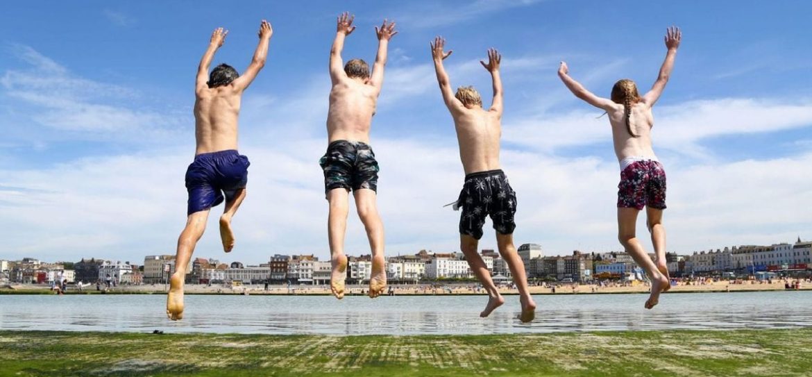 Устойчивые плюс 20-22 градуса тепла вернутся в Москву только 3-4 августа