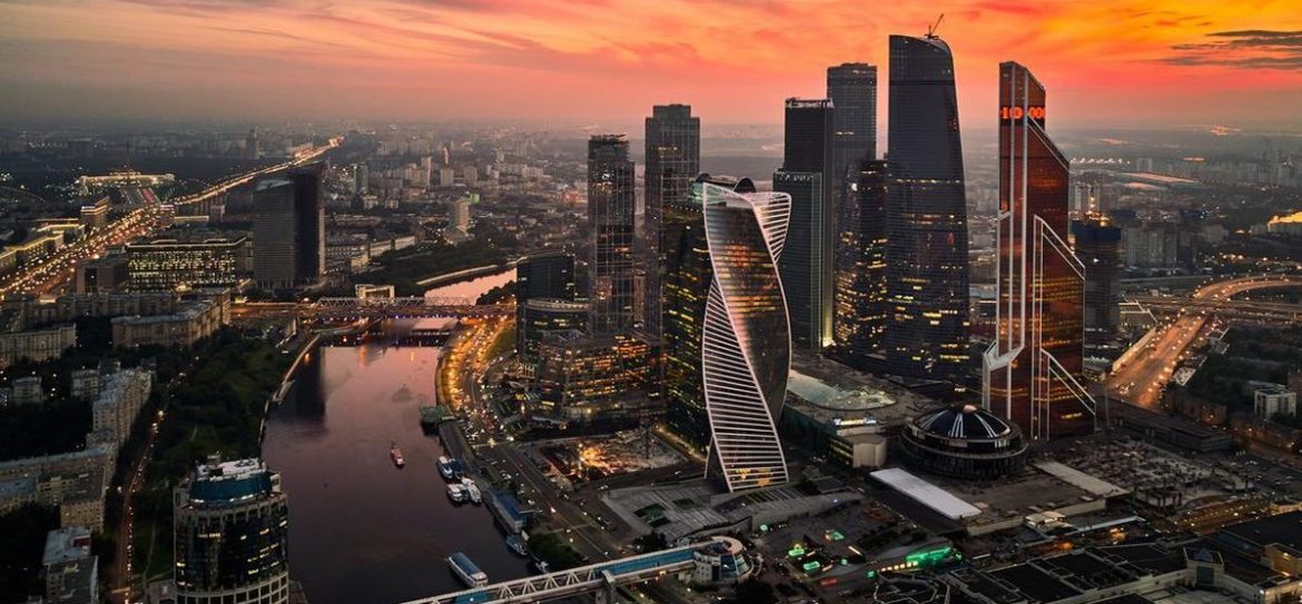 Москвичей порадуюn красочным фейерверком на День города