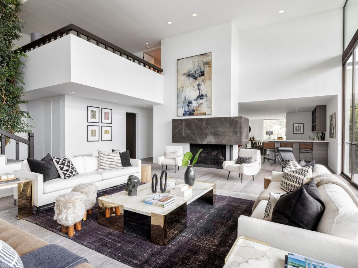 Дэвид Спейд продал дом в Беверли-Хиллз за 19,5 млн долларов